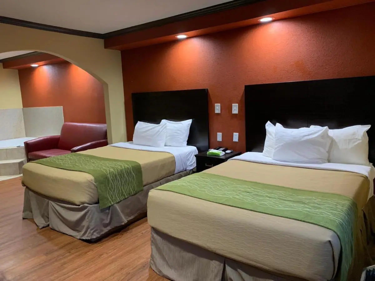 Journey Inn Marion 4